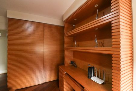 Apartamento à venda com 235m², 4 quartos e 4 vagasSuíte 1