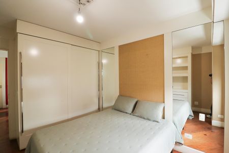 Apartamento à venda com 235m², 4 quartos e 4 vagasSuíte 3