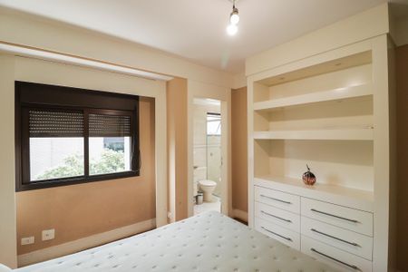 Apartamento à venda com 235m², 4 quartos e 4 vagasSuíte 3