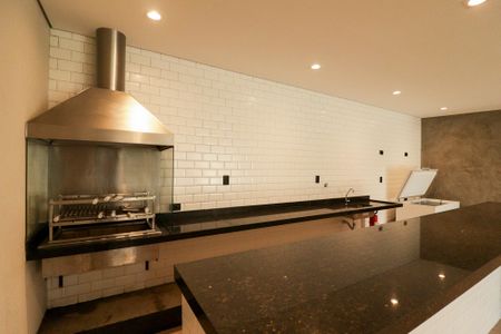 Apartamento à venda com 235m², 4 quartos e 4 vagasChurrasqueira