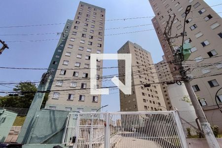 Apartamento para alugar com 50m², 2 quartos e sem vaga Apartamento para alugar com 50m², 2 quartos e sem vagaFachada