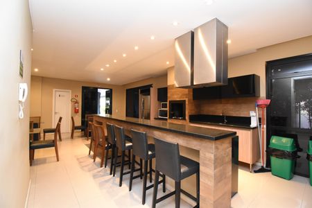 Apartamento para alugar com 65m², 2 quartos e 1 vagaÁrea comum - Salão de festas