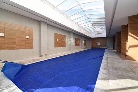 Apartamento para alugar com 65m², 2 quartos e 1 vagaÁrea comum - Piscina
