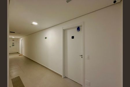 Apartamento para alugar com 35m², 2 quartos e sem vaga Apartamento para alugar com 35m², 2 quartos e sem vagaHall Apartamento