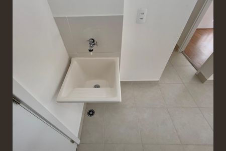 Apartamento para alugar com 35m², 2 quartos e sem vaga Apartamento para alugar com 35m², 2 quartos e sem vagaÁrea de Serviço