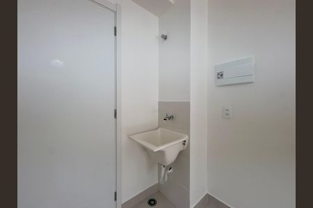 Apartamento para alugar com 35m², 2 quartos e sem vaga Apartamento para alugar com 35m², 2 quartos e sem vagaÁrea de Serviço
