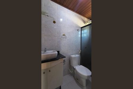 Casa de condomínio à venda com 160m², 5 quartos e 2 vagasBanheiro da Suíte 1