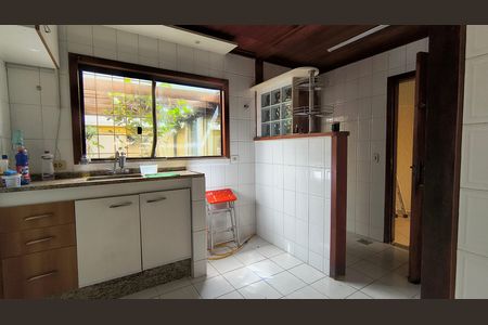 Casa de condomínio à venda com 160m², 5 quartos e 2 vagasCozinha