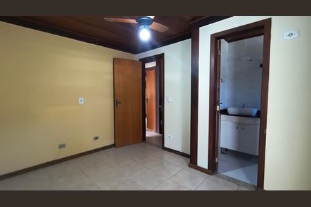 Casa de condomínio à venda com 160m², 5 quartos e 2 vagasSuíte 1 