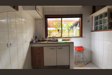 Casa de condomínio à venda com 160m², 5 quartos e 2 vagasCozinha