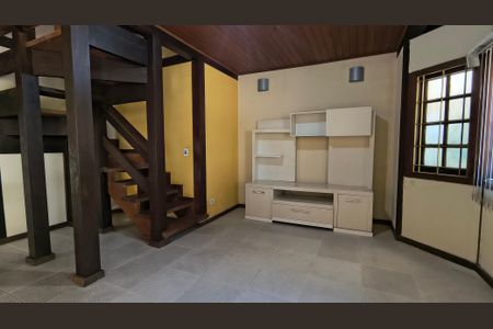 Sala de casa de condomínio à venda com 5 quartos, 160m² em Vargem Pequena, Rio de Janeiro