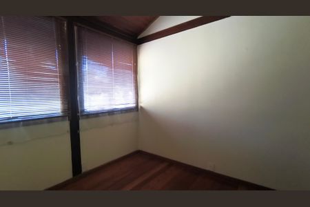 Casa de condomínio à venda com 160m², 5 quartos e 2 vagasHall dos Quartos