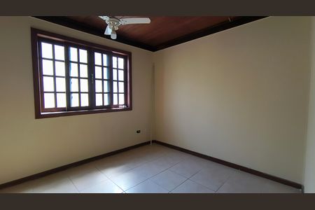 Casa de condomínio à venda com 160m², 5 quartos e 2 vagasQuarto 1