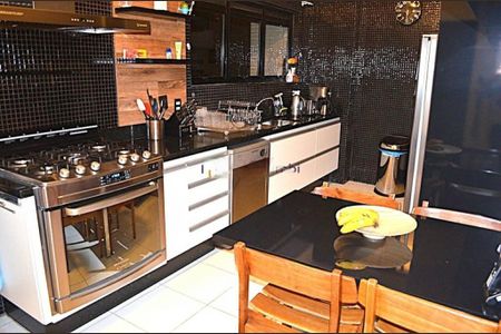 Apartamento à venda com 226m², 4 quartos e 4 vagas
