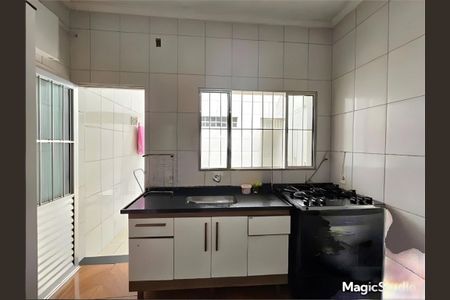 Casa à venda com 2 quartos, 139m² em Vila Sao Geraldo, São Paulo