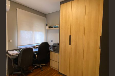 Apartamento para alugar com 200m², 3 quartos e 4 vagasEscritório
