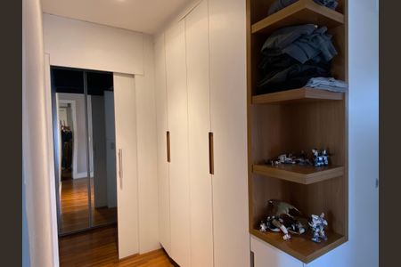 Apartamento para alugar com 200m², 3 quartos e 4 vagasHall dos quartos