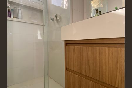 Apartamento para alugar com 200m², 3 quartos e 4 vagasBanheiro 3