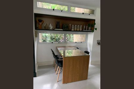 Casa à venda com 900m², 6 quartos e 7 vagas