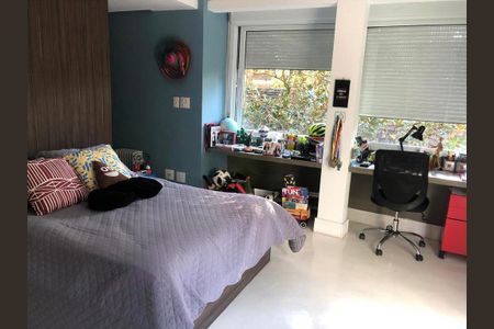 Casa à venda com 900m², 6 quartos e 7 vagas