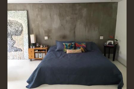 Casa à venda com 900m², 6 quartos e 7 vagas