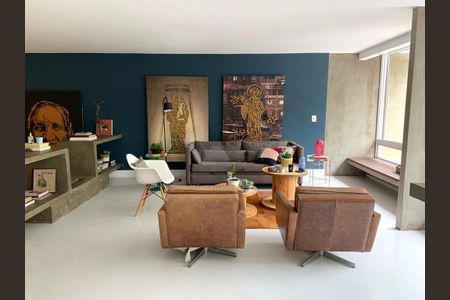 Casa à venda com 6 quartos, 900m² em Fazenda Morumbi, São Paulo