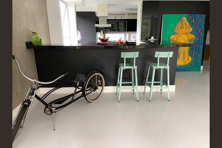 Casa à venda com 900m², 6 quartos e 7 vagas