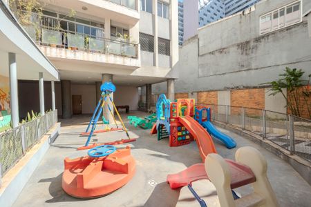 Apartamento para alugar com 150m², 4 quartos e 1 vagaÁrea comum - Playground