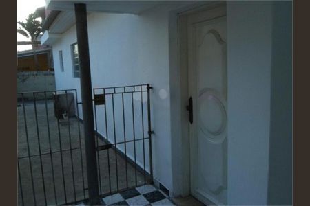 Casa à venda com 3 quartos, 120m² em Vila Linda, Santo André