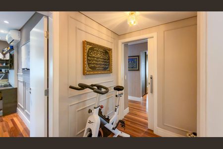 Apartamento à venda com 190m², 3 quartos e 5 vagas Apartamento à venda com 190m², 3 quartos e 5 vagasCorredor