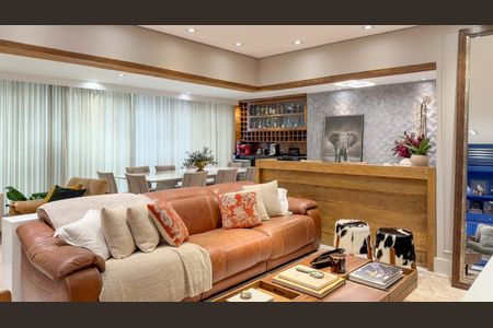 Apartamento à venda com 190m², 3 quartos e 5 vagas Apartamento à venda com 190m², 3 quartos e 5 vagasSala