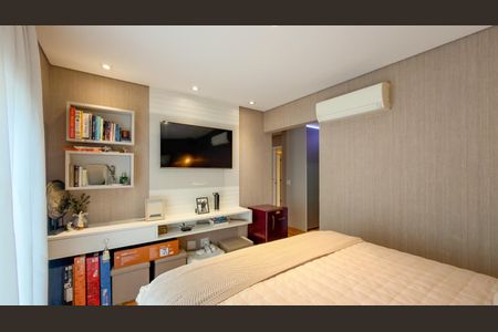 Apartamento à venda com 190m², 3 quartos e 5 vagas Apartamento à venda com 190m², 3 quartos e 5 vagasQuarto