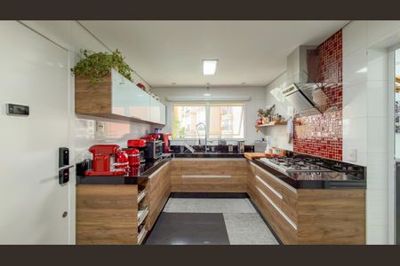 Apartamento à venda com 190m², 3 quartos e 5 vagas Apartamento à venda com 190m², 3 quartos e 5 vagasCozinha