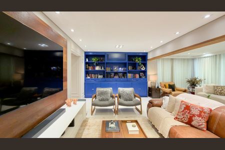 Apartamento à venda com 190m², 3 quartos e 5 vagas Apartamento à venda com 190m², 3 quartos e 5 vagasSala