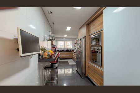 Apartamento à venda com 190m², 3 quartos e 5 vagas Apartamento à venda com 190m², 3 quartos e 5 vagasCozinha