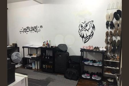 Casa à venda com 4 quartos, 235m² em Cupecê, São Paulo