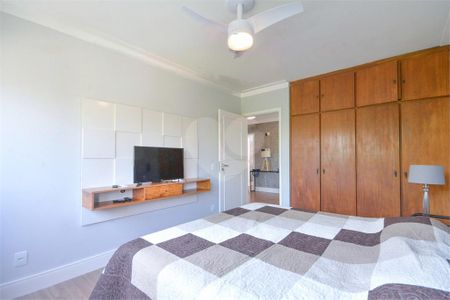 Casa à venda com 5 quartos, 300m² em Retiro Morumbi, São Paulo