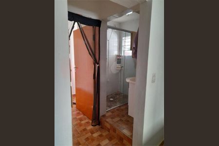 Casa à venda com 3 quartos, 205m² em Vila Santo Estefano, São Paulo