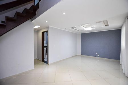Casa à venda com 4 quartos, 240m² em Calaboca, Niterói