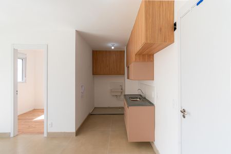 Apartamento para alugar com 37m², 2 quartos e sem vaga Apartamento para alugar com 37m², 2 quartos e sem vagaCozinha e Área de Serviço
