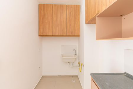 Apartamento para alugar com 37m², 2 quartos e sem vaga Apartamento para alugar com 37m², 2 quartos e sem vagaÁrea de Serviço