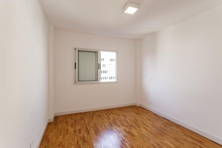 Apartamento à venda com 121m², 3 quartos e 3 vagasSuíte 2