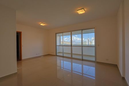Apartamento para alugar com 115m², 3 quartos e sem vaga