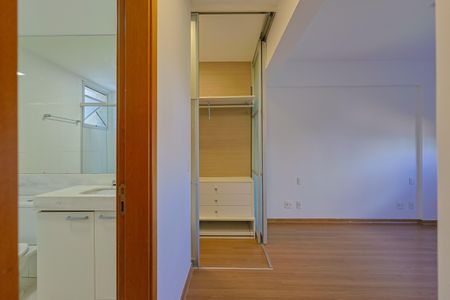 Apartamento para alugar com 115m², 3 quartos e sem vaga