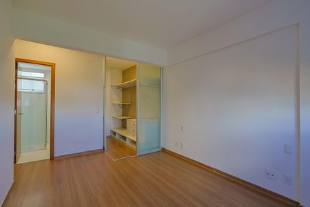 Apartamento para alugar com 115m², 3 quartos e sem vaga