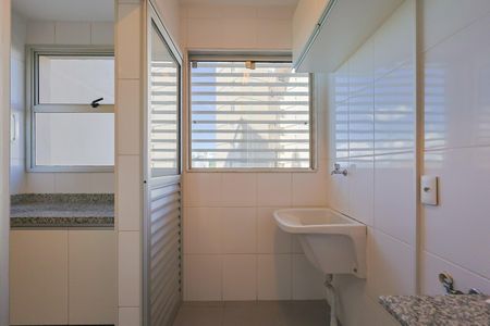 Apartamento para alugar com 115m², 3 quartos e sem vaga