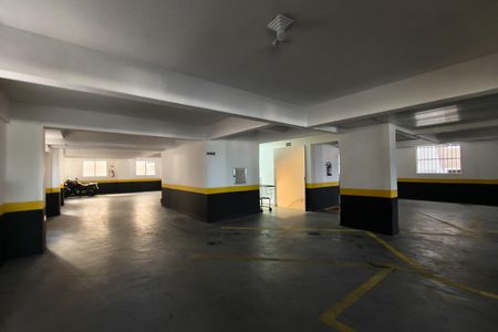 Apartamento para alugar com 120m², 2 quartos e 1 vaga Apartamento para alugar com 120m², 2 quartos e 1 vagaGaragem