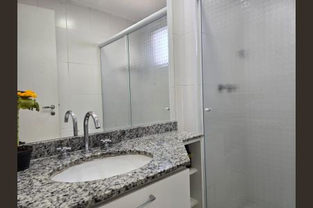 Apartamento para alugar com 80m², 2 quartos e 2 vagasBanheiro da Suíte
