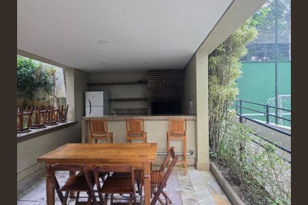 Apartamento para alugar com 80m², 2 quartos e 2 vagasÁrea comum - Churrasqueira
