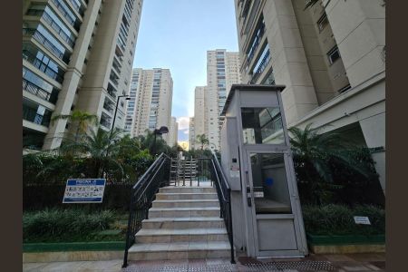 Apartamento para alugar com 80m², 2 quartos e 2 vagasÁrea comum - Piscina
